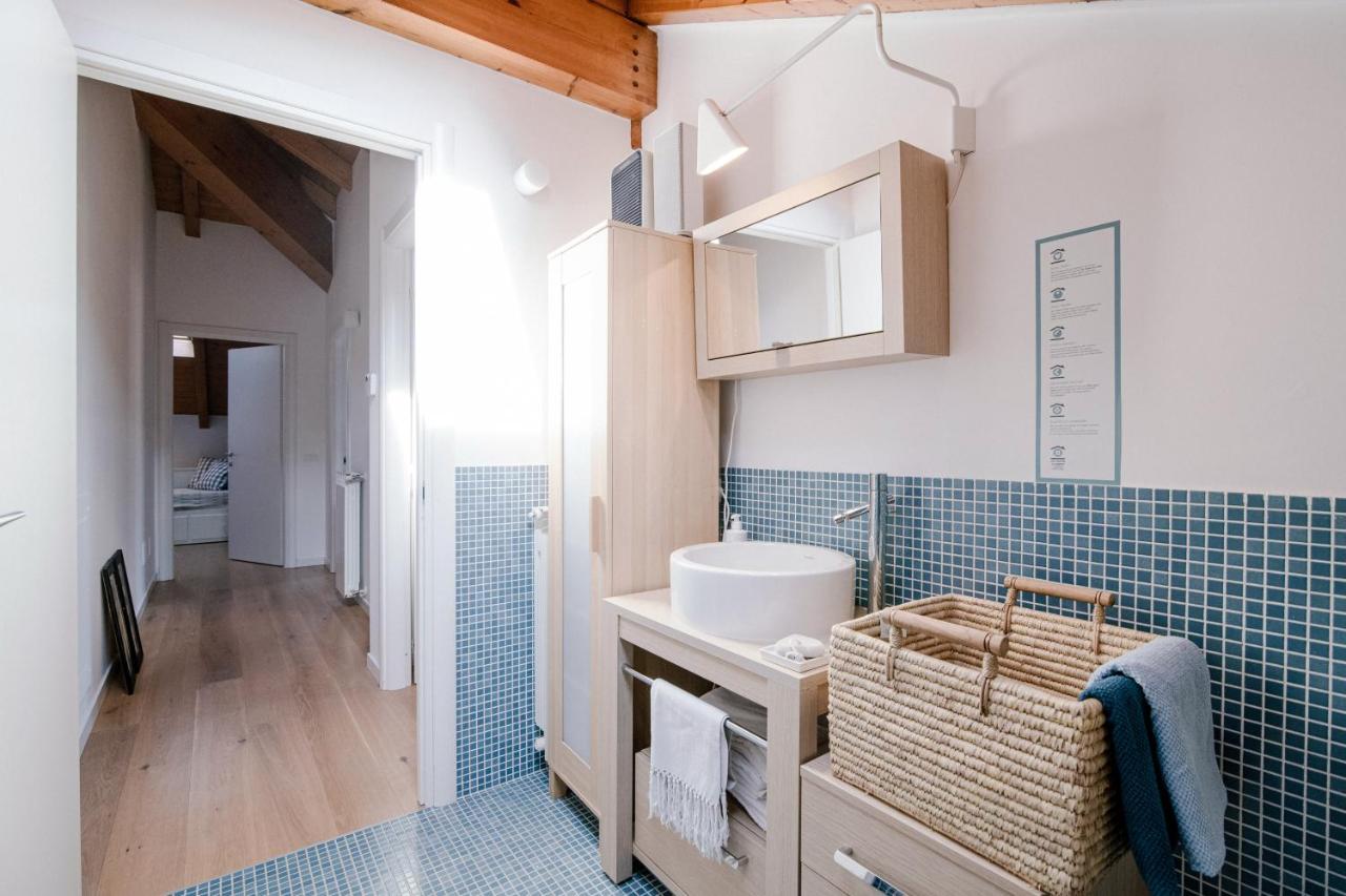 Modern Luxury Attic - Bymyhomeinקומו מראה חיצוני תמונה