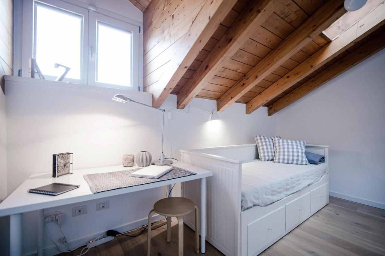 Modern Luxury Attic - Bymyhomeinקומו מראה חיצוני תמונה