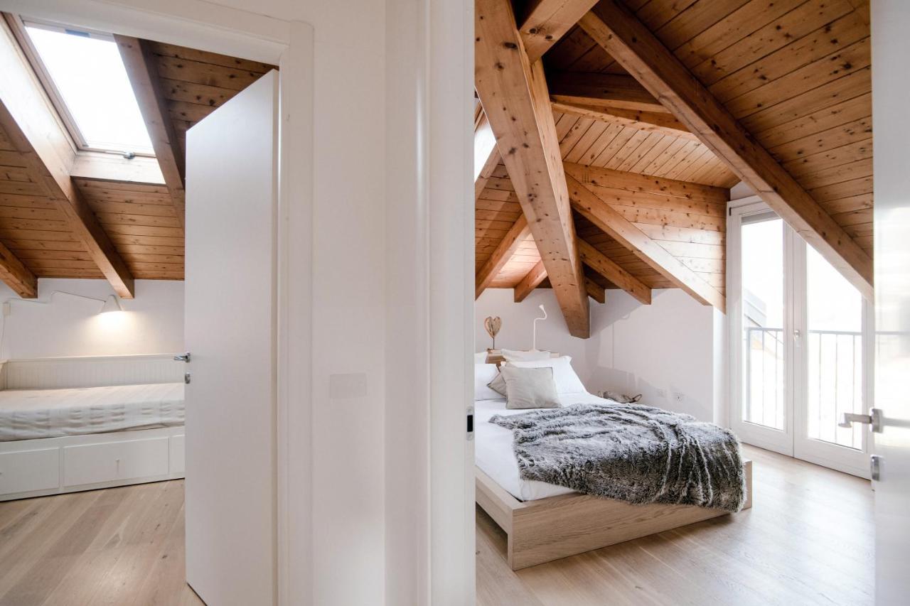 Modern Luxury Attic - Bymyhomeinקומו מראה חיצוני תמונה