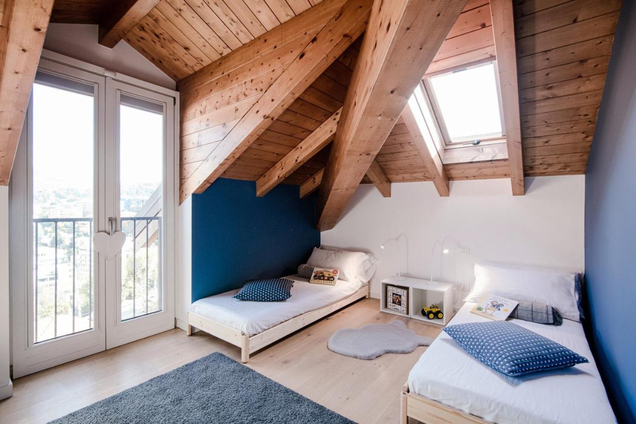 Modern Luxury Attic - Bymyhomeinקומו מראה חיצוני תמונה